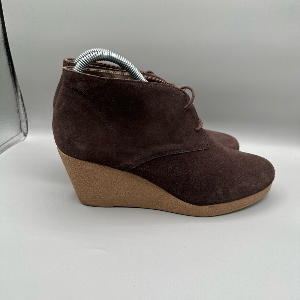 Talbots Brown Suede Leather Ankle Boots Wedge Heel Women Sz 9 Chukka - Picture 4 of 10
